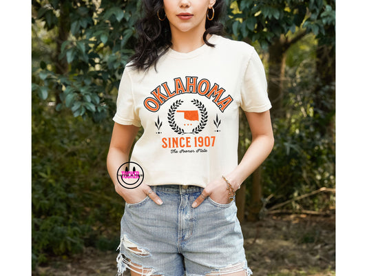 OKLAHOMA VINTAGE VARSITY TEE - COMFORT COLORS IVORY