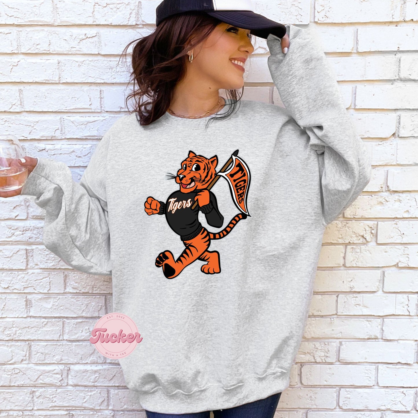 VINTAGE ORANGE FLAG TIGER SWEATSHIRT