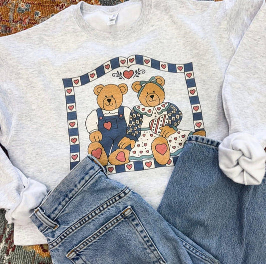 Grandma Style Bear Crewneck – Soft Vintage Look