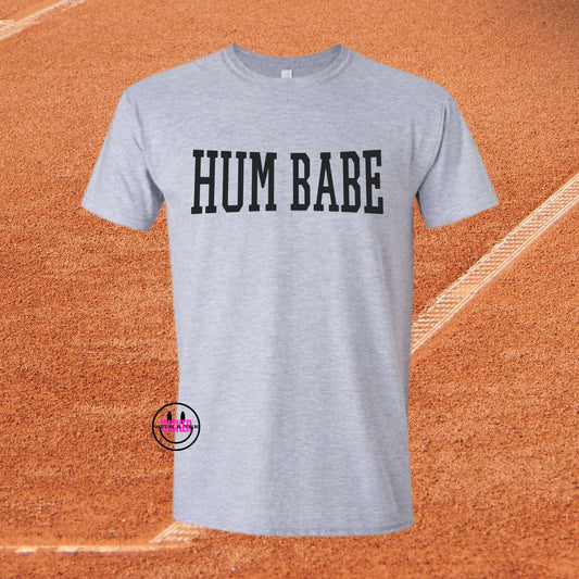HUM BABE TEE