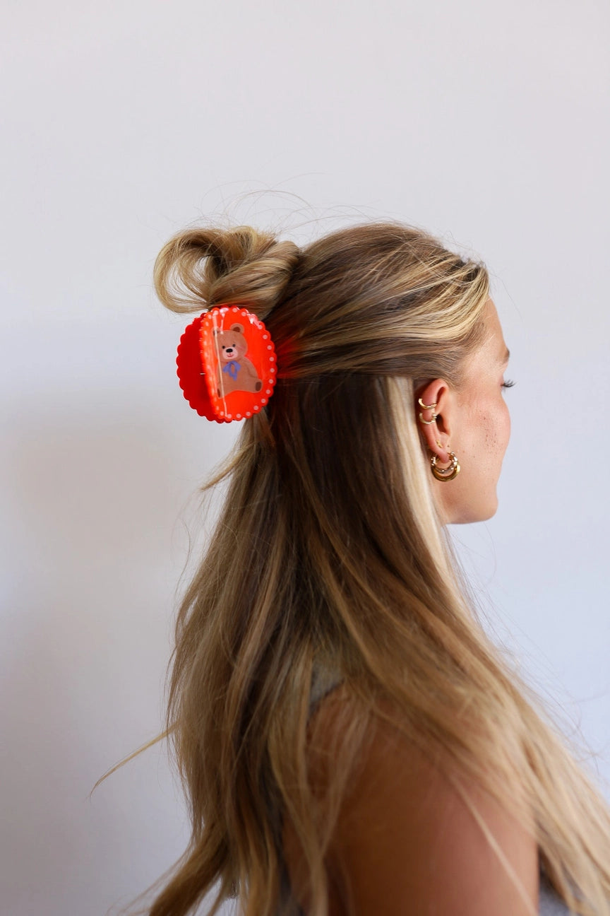 Scalloped Frame Claw Clip – Red + Teddy Bear- KAXI