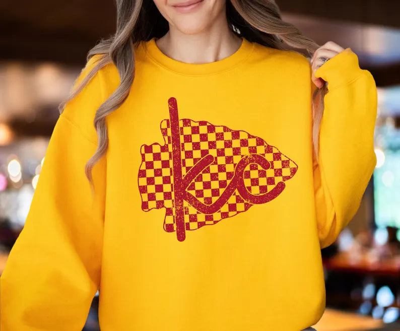 KC ARROWHEAD CREWNECK - YELLOW WITH RED